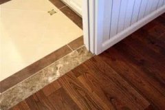 Floor pressure strip